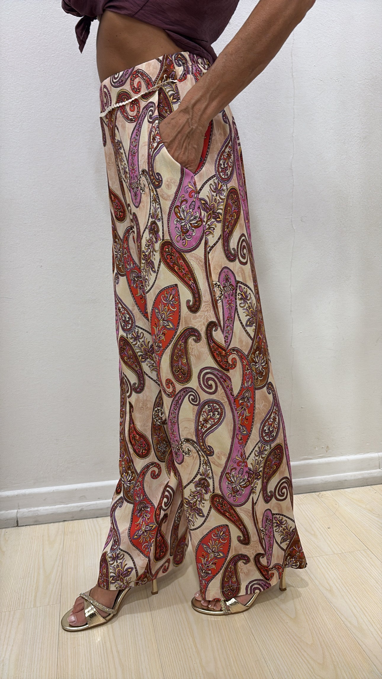 Pantalone con profilo macrame beige