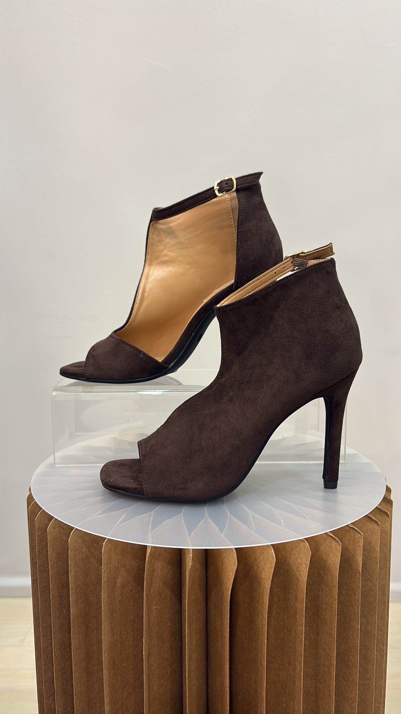 Open toe scamosciato