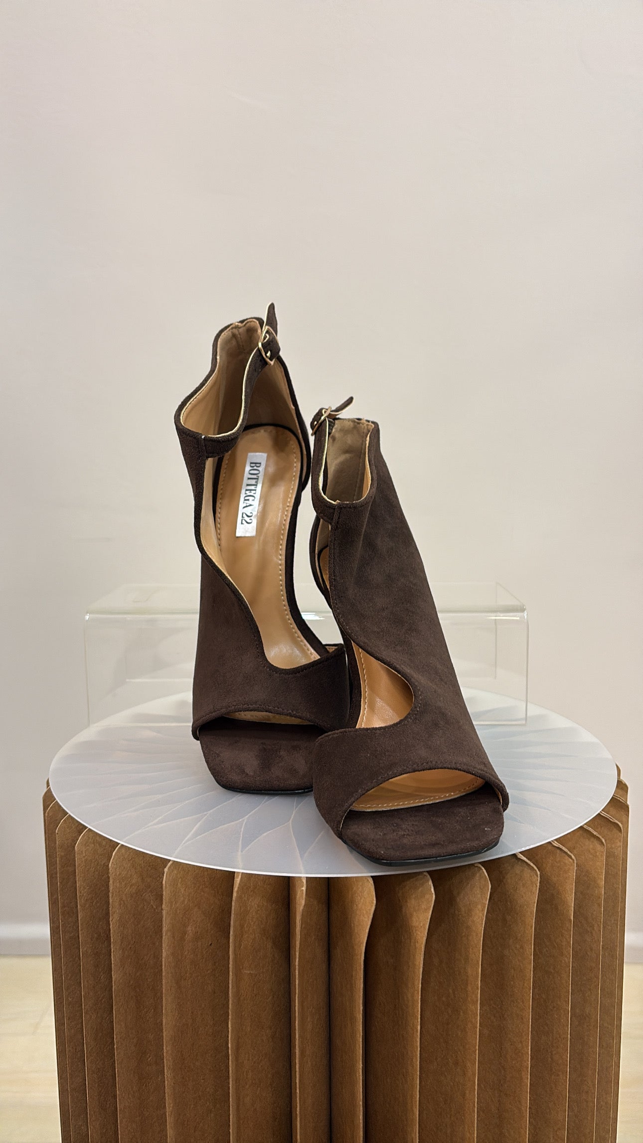 Open toe scamosciato